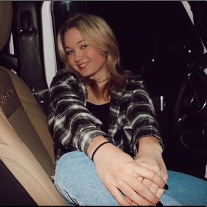 Meet your Posher, Maecee